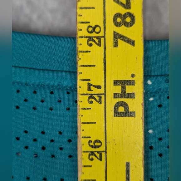 Zyia Chill Size Large Layering Long Sleeve Shirt With Mesh Holes - Picture 8 of 9